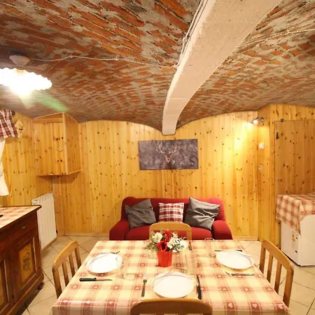 L'Ermellino Bilocale In Centro - Affitti Brevi Italia Apartamento Brusson Exterior foto